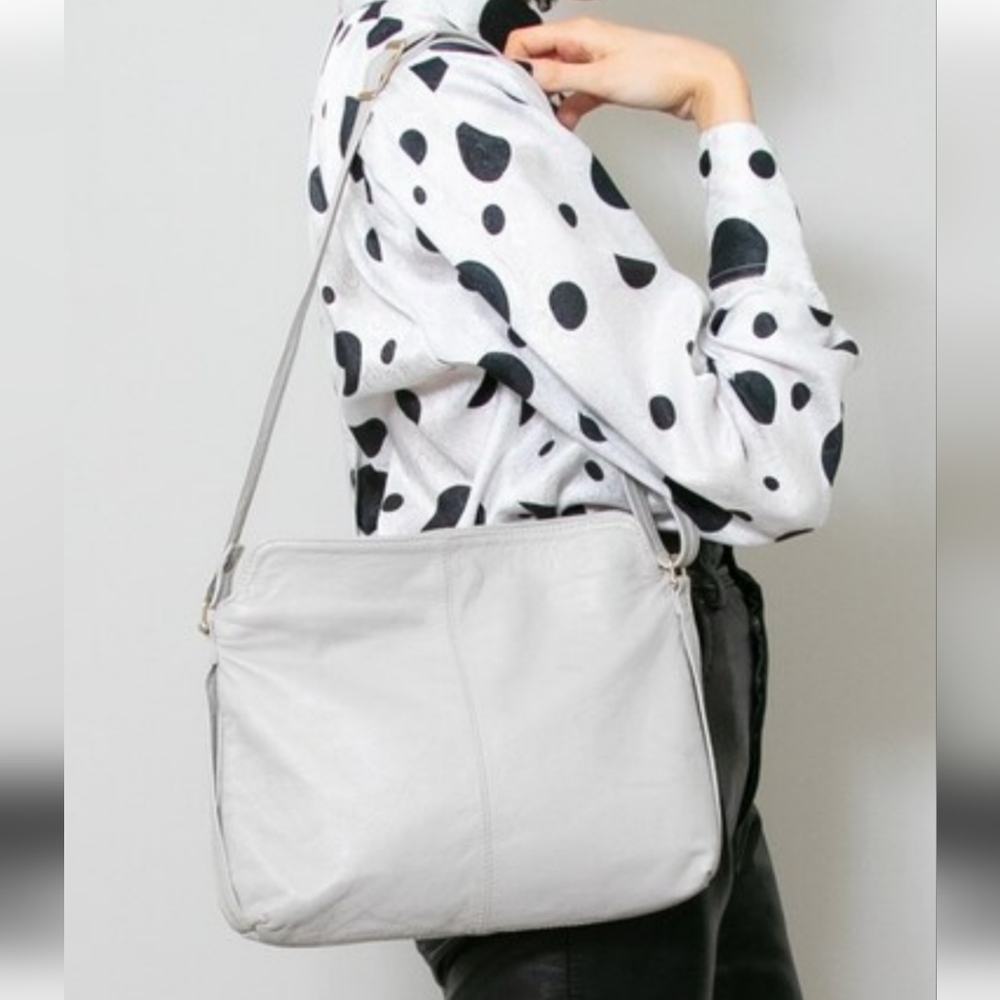 Tignanello Cream Leather Shoulder Bag